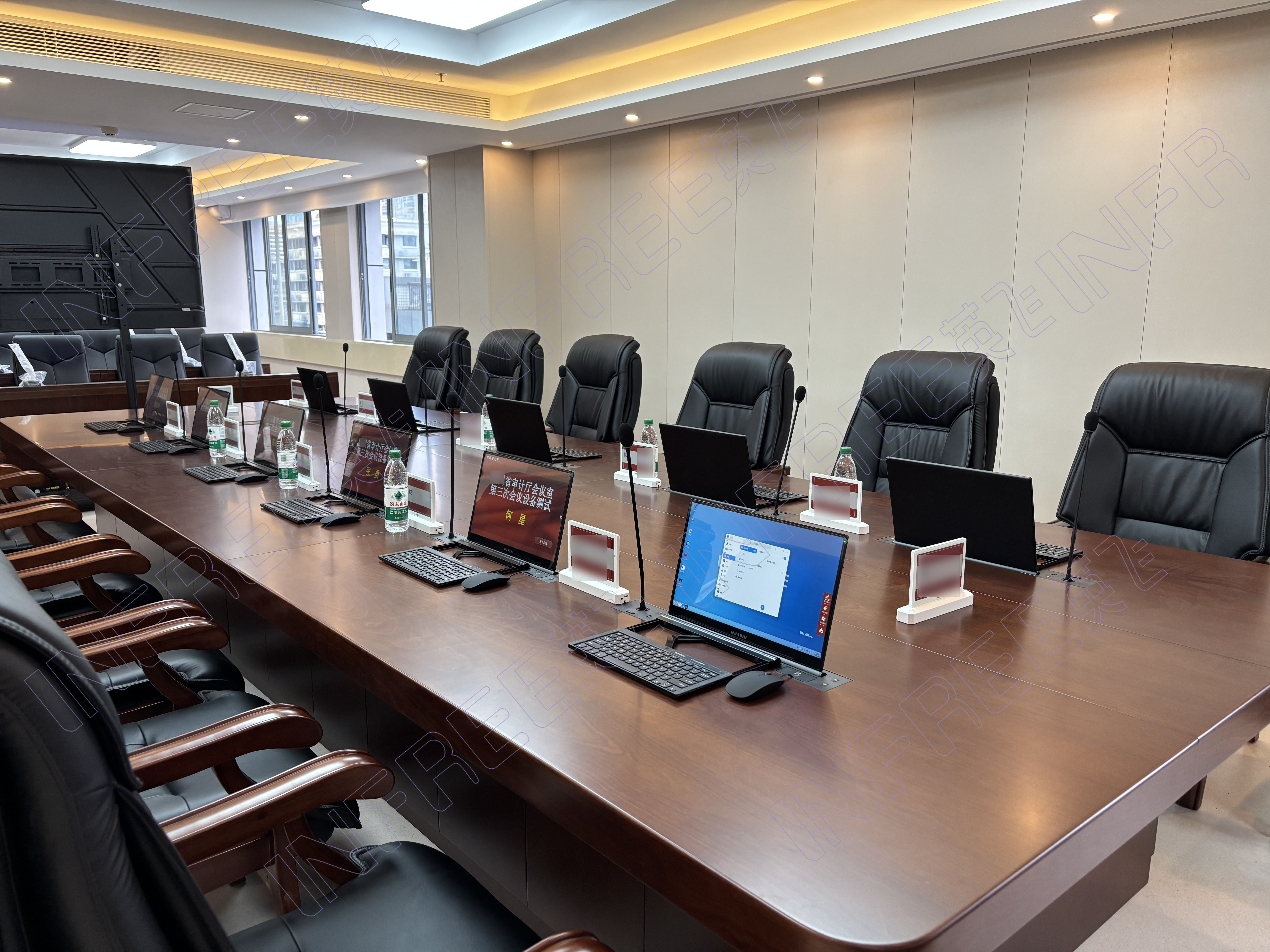 西南某省审计厅厅务会议室键鼠无纸化成功交付使用