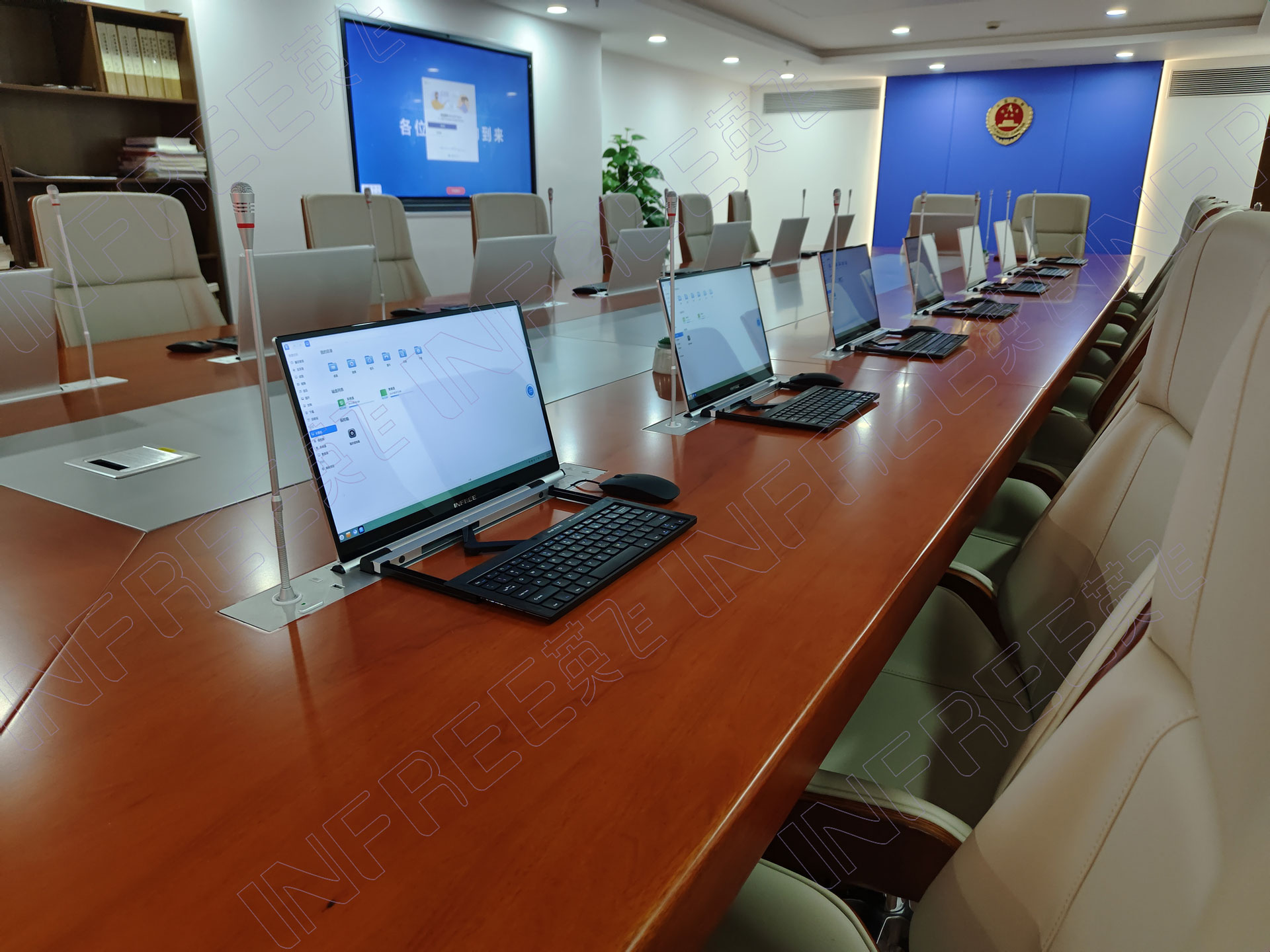 上海某检察院键鼠升降一体机项目交付使用